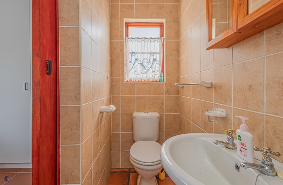 4 Bedroom Property for Sale in Country Club Western Cape